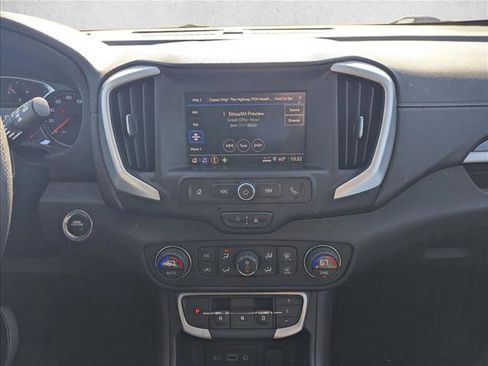 Used 2022 GMC Terrain SLE w/ Driver Convenience Package image 11