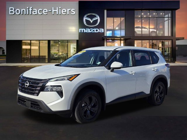 Used 2026 Nissan Rogue SV w/ Cold Weather Package FWD image 2
