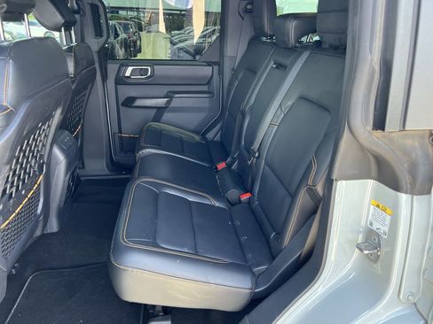 Used 2024 Ford Bronco Badlands AWD/4WD image 11