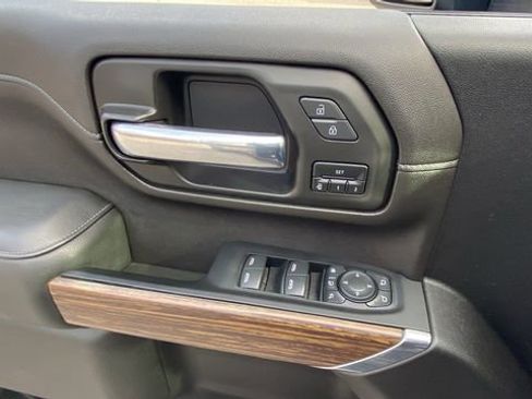 Used 2022 Chevrolet Silverado 2500 High Country w/ Z71 Off-Road Package image 21