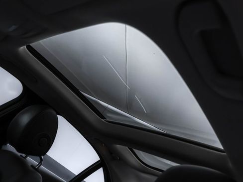 Used 2018 Mercedes-Benz C 300 4MATIC Sedan image 16