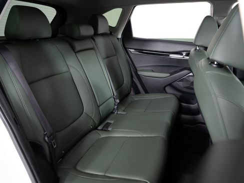 Used 2024 Kia Seltos SX w/ SX Sunroof Package image 25