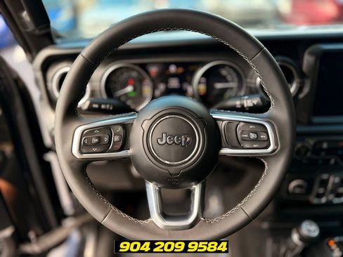 Used 2023 Jeep Wrangler Unlimited Sahara w/ Cold Weather Group AWD/4WD image 15