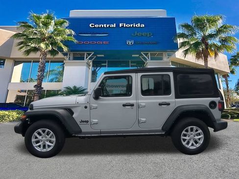 Used 2023 Jeep Wrangler Unlimited Sport AWD/4WD image 8