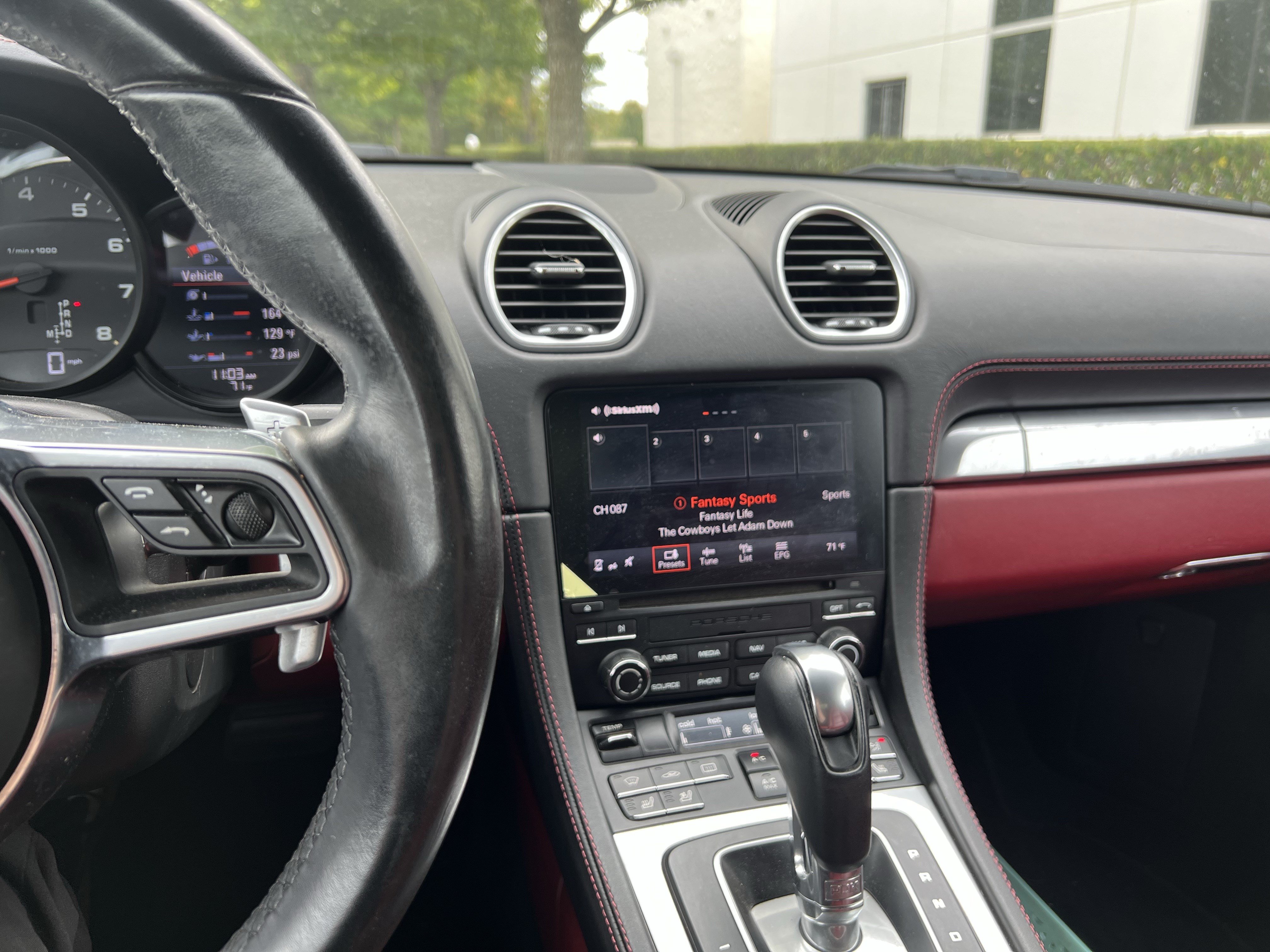 Used 2017 Porsche 718 Boxster RWD image 31