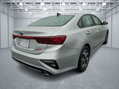 Used 2019 Kia Forte LXS image 5