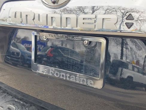 Used 2022 Toyota 4Runner Limited AWD/4WD image 35