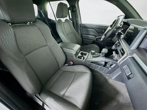 Used 2025 Toyota 4Runner SR5 image 31