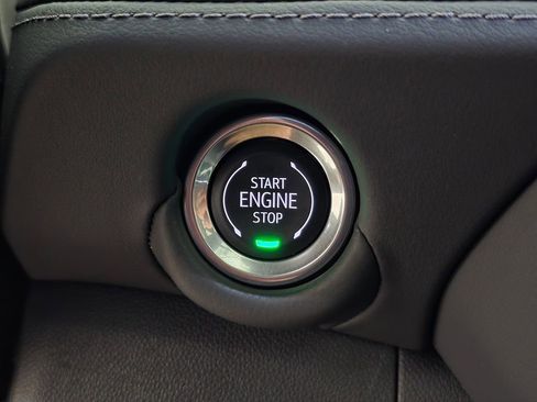 New 2025 Chevrolet Suburban Z71 w/ Z71 Off-Road Package image 28