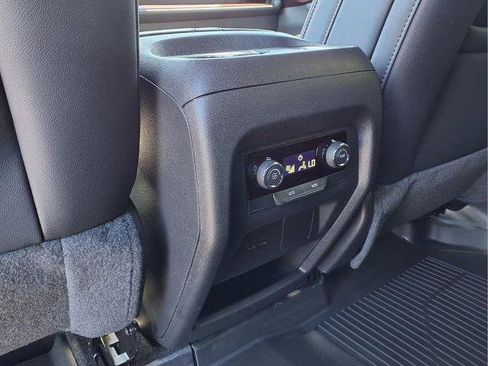 New 2026 Chevrolet Traverse Z71 w/ LPO, Floor Liner Package AWD/4WD image 19