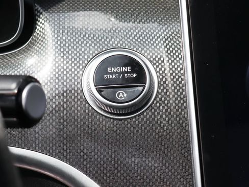 Used 2024 Mercedes-Benz C 43 AMG 4MATIC Sedan image 39