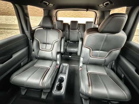 New 2025 Nissan Armada SL w/ Captain's Chari Seat Package image 24