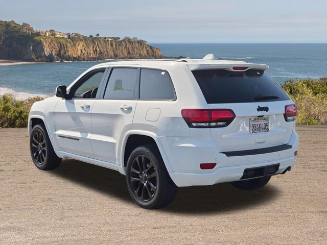 Used 2022 Jeep Grand Cherokee Laredo X RWD image 7