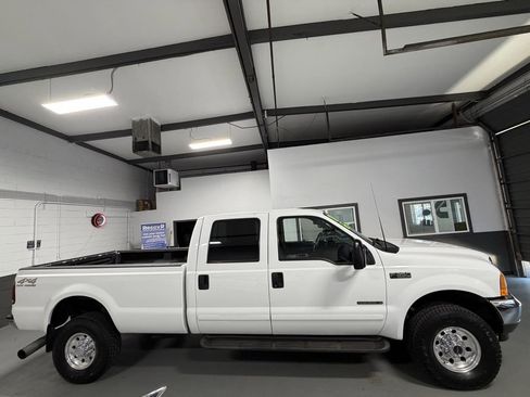 Used 2001 Ford F350 XLT AWD/4WD image 5
