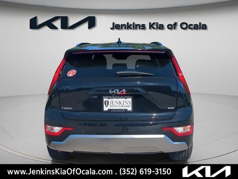 New 2025 Kia Niro EX Touring image 4