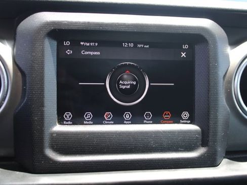 Used 2020 Jeep Wrangler Unlimited Sahara AWD/4WD image 25