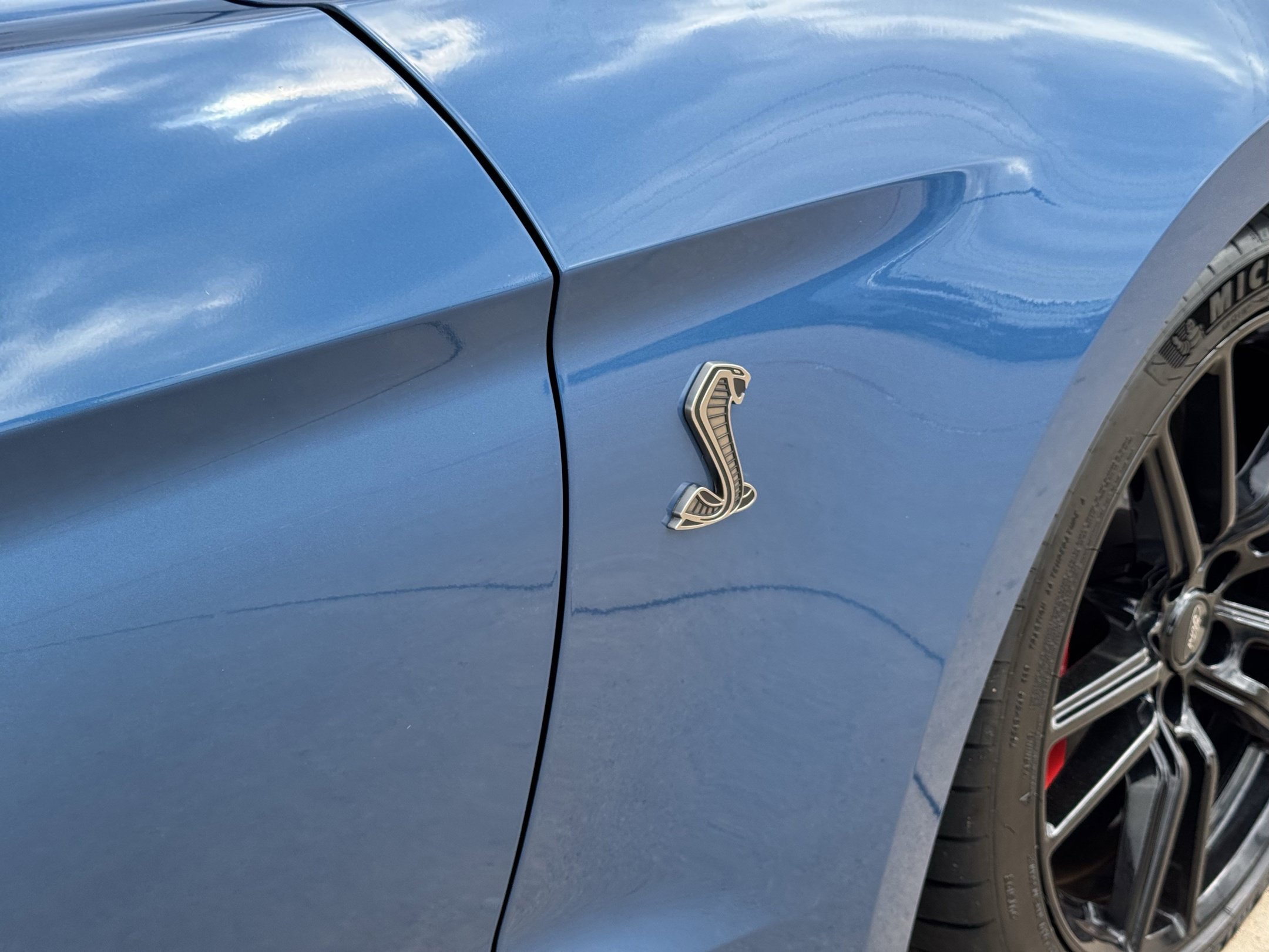 Used 2020 Ford Mustang Shelby GT500 w/ Technology Package RWD image 4