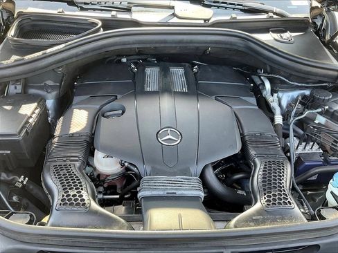 Used 2019 Mercedes-Benz GLS 450 4MATIC image 32
