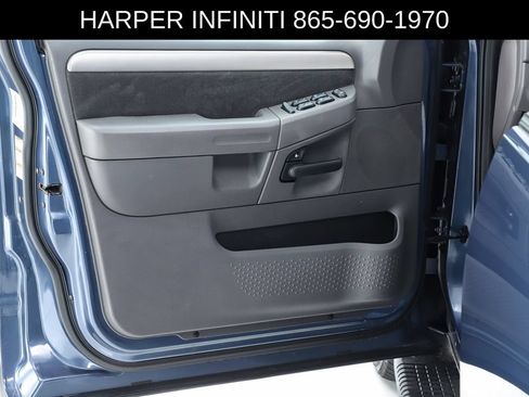 Used 2003 Ford Explorer XLT AWD/4WD image 19