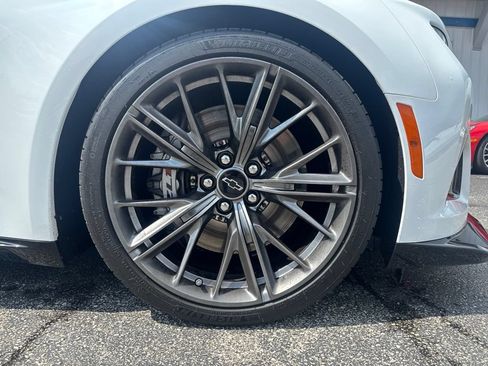 Used 2018 Chevrolet Camaro ZL1 RWD image 21