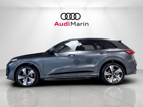New 2026 Audi SQ5 Premium Plus AWD/4WD image 2