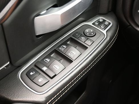 Used 2024 RAM 2500 Rebel AWD/4WD image 25