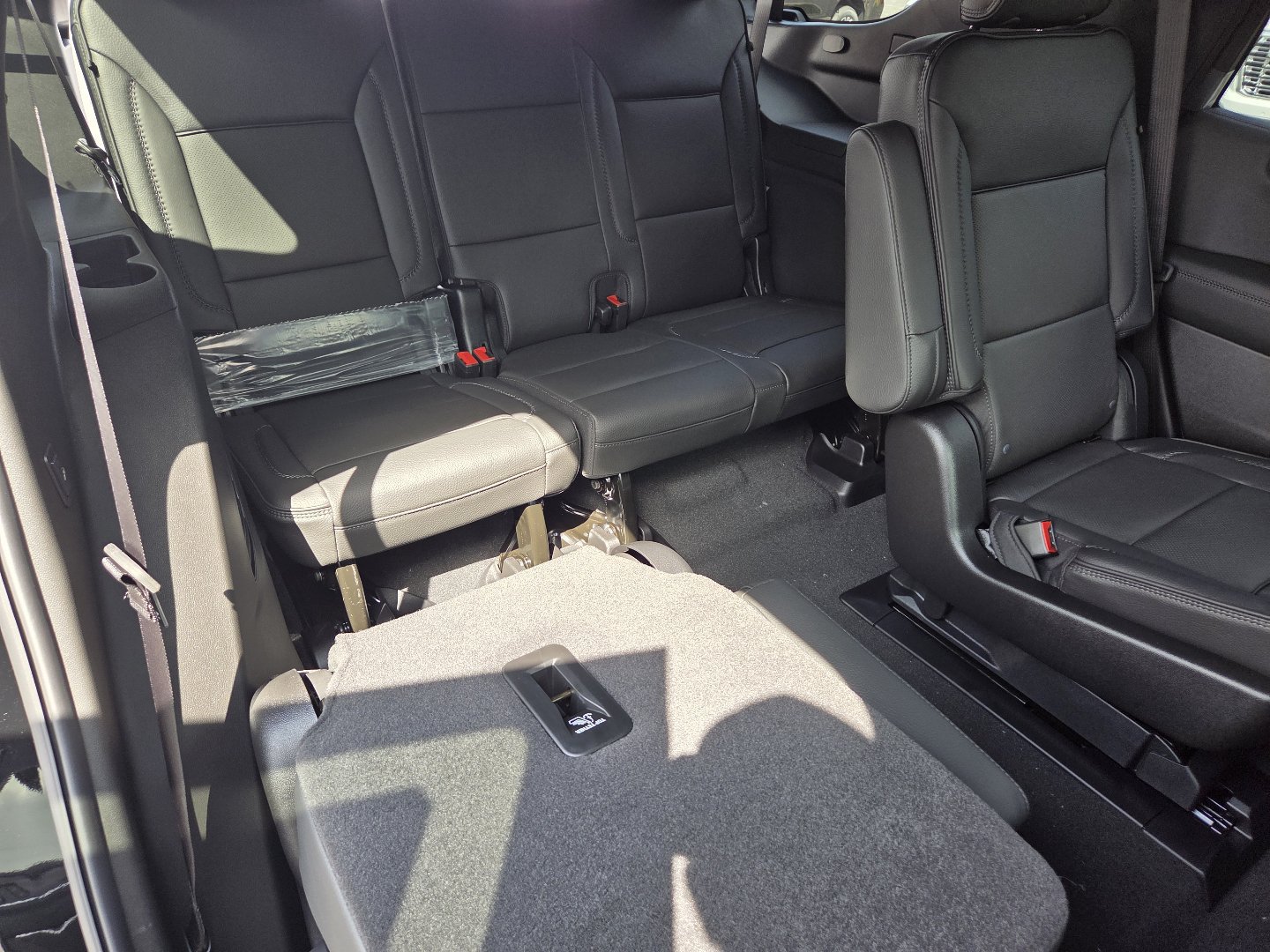 New 2026 GMC Yukon Denali w/ Sun & Power Step Package AWD/4WD image 26
