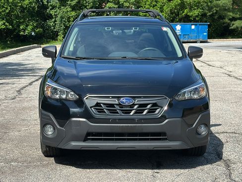 Used 2022 Subaru Crosstrek 2.5i Sport w/ Moonroof Package AWD/4WD image 3
