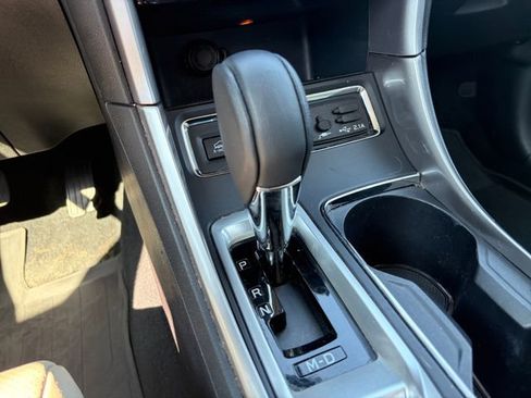 Used 2019 Subaru Ascent Limited w/ Popular Package #3 AWD/4WD image 26