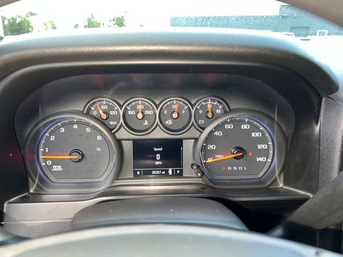 Used 2021 Chevrolet Silverado 1500 Custom image 18