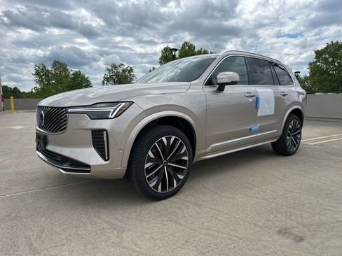 New 2026 Volvo XC90 B6 Plus w/ Protection Package AWD/4WD image 4