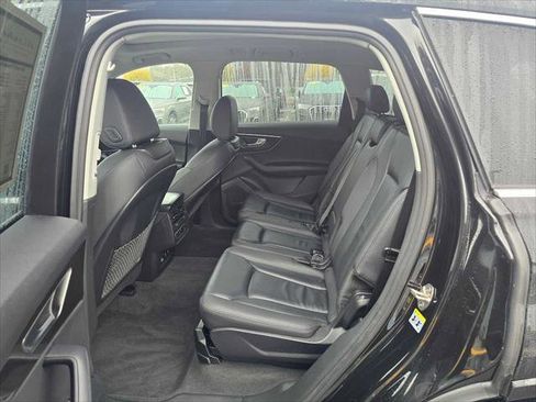 Used 2024 Audi Q7 3.0T Premium Plus image 18