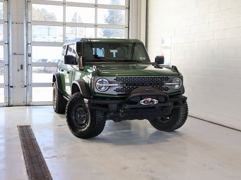 Used 2024 Ford Bronco Everglades image 37