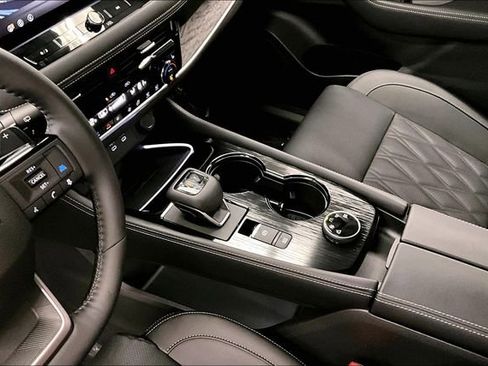 New 2025 Nissan Rogue Platinum w/ Platinum Premium Package image 9