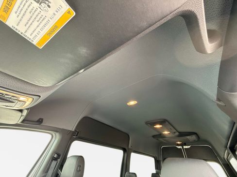 Used 2020 Mercedes-Benz Sprinter 2500 w/ Comfort Plus Package image 31