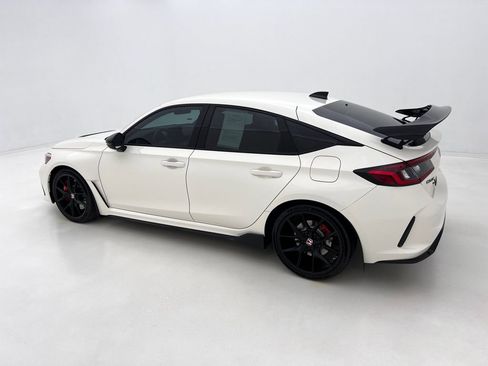 Used 2025 Honda Civic Type R image 10