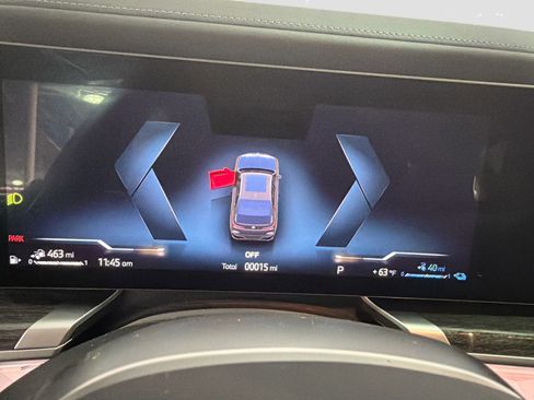 New 2026 BMW 750e xDrive image 37