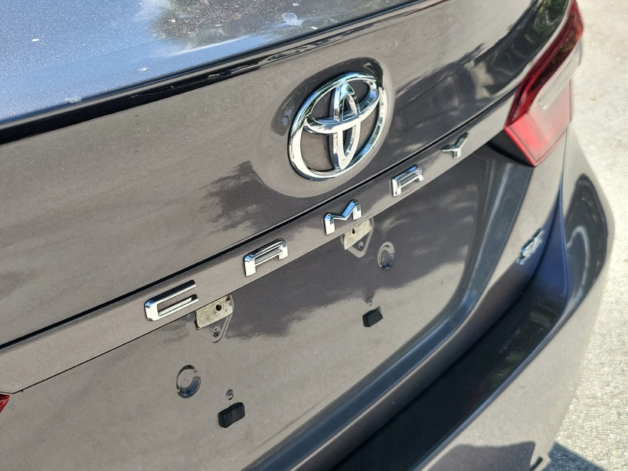 Used 2023 Toyota Camry SE FWD image 6