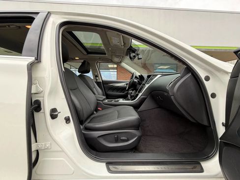 Used 2021 INFINITI Q50 Luxe w/ Seat & Sound Package image 21