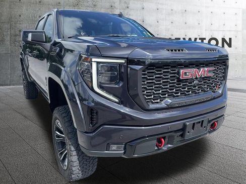 Used 2022 GMC Sierra 1500 AT4 w/ AT4 Premium Package AWD/4WD image 1