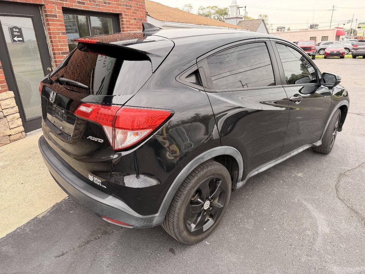 Used 2016 Honda HR-V EX image 7