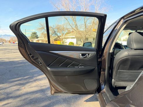 Used 2014 INFINITI Q50 Premium w/ Navigation Package image 31