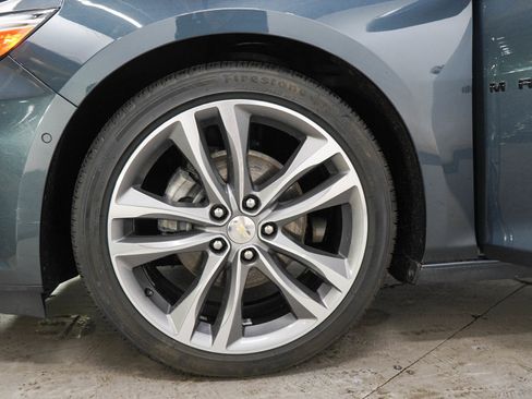 Used 2019 Chevrolet Malibu Premier w/ Sun and Wheel Package FWD image 28