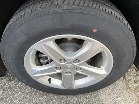 Used 2025 Chevrolet Malibu LT FWD image 28