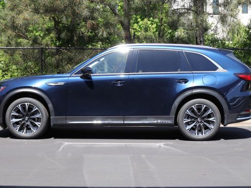 Certified 2024 MAZDA CX-90 Plug-In Hybrid w/ Premium Plus image 5