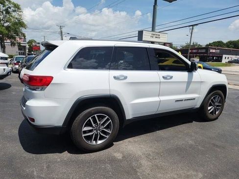 Used 2019 Jeep Grand Cherokee Limited AWD/4WD image 17