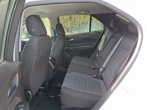Used 2024 Chevrolet Equinox LT AWD/4WD image 16