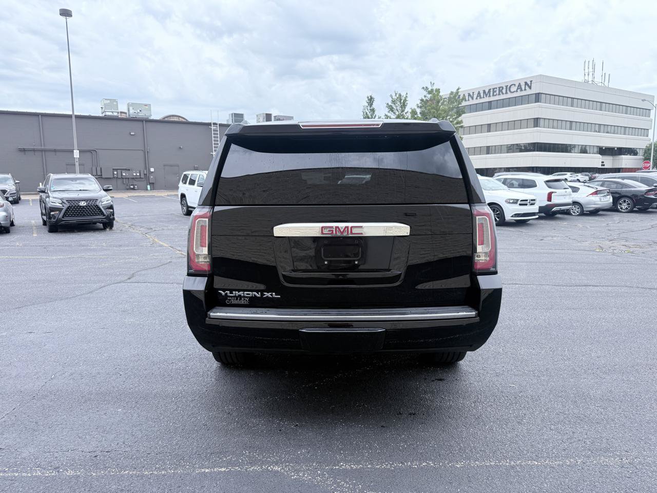 Used 2016 GMC Yukon XL Denali w/ Open Road Package AWD/4WD image 4