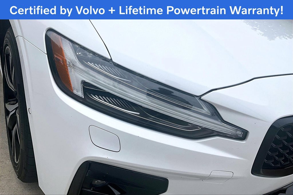 Used 2025 Volvo S60 B5 Plus AWD/4WD image 39