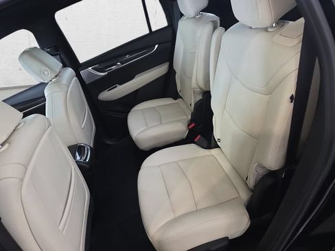 Certified 2023 Cadillac XT6 Sport w/ LPO, ONYX Package AWD/4WD image 16